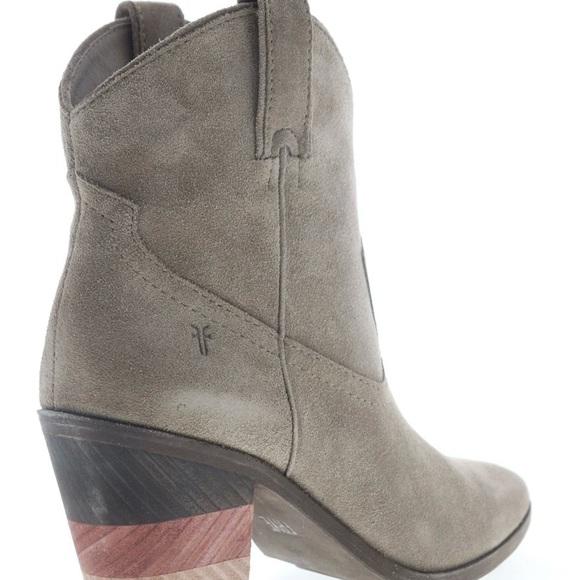 Frye Chevron Short Boots Sz 8.5 Ladies - Picture 7 of 7